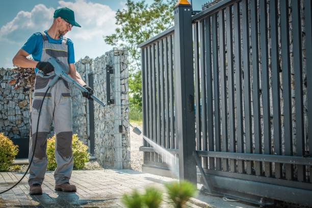 Professional Pressure Washing Services in Lowellville, OH